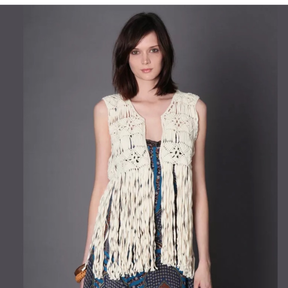 Winter Kate boho fringe vest small
